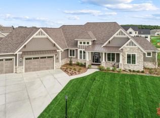 W203N5344 Beechcraft Rd, Menomonee Falls, WI 53051