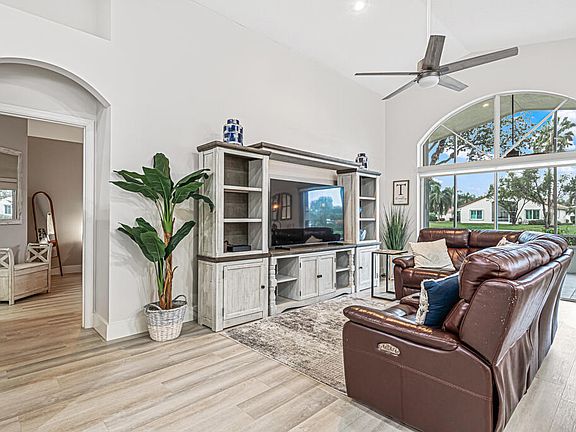 5th image of 9845 Lemonwood Drive