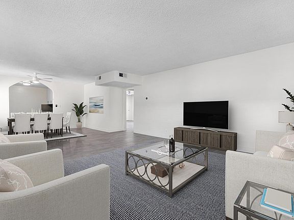 3rd image of 5250 Zelzah Ave APT 18