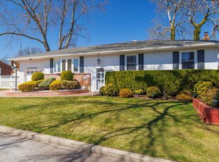 1027 Elizabeth St, Baldwin, NY 11510