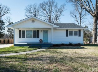 420 Hyde St, Burlington, NC 27217