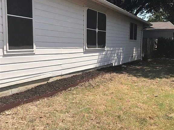 4th image of 202 Parkview Dr
