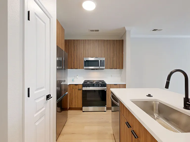 Sullivan Place — Photo 114