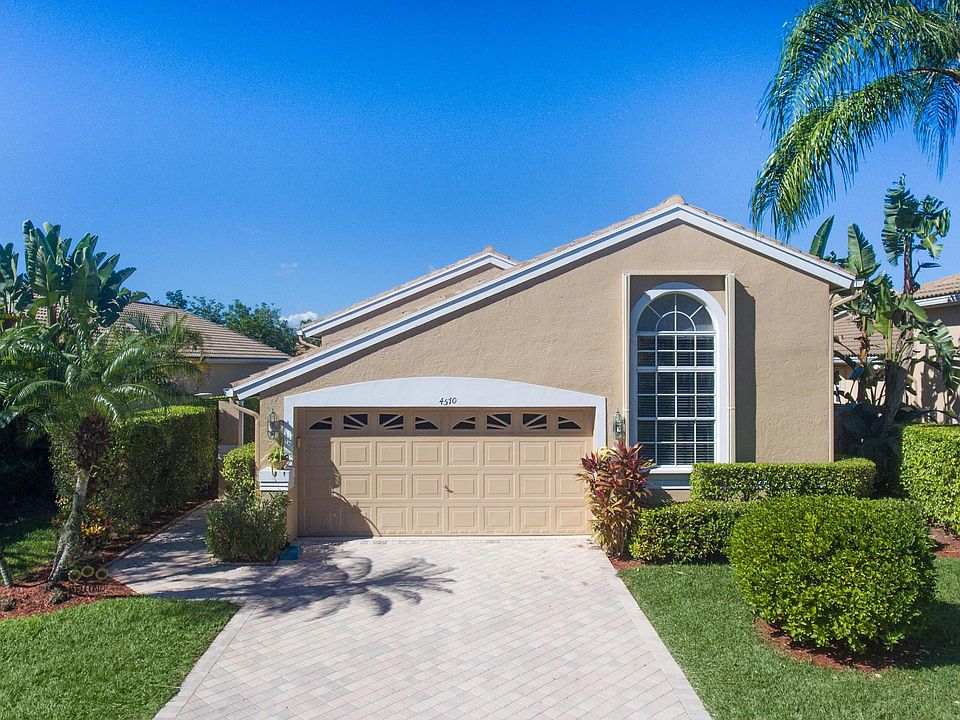1st image of 4570 Carlton Golf Dr