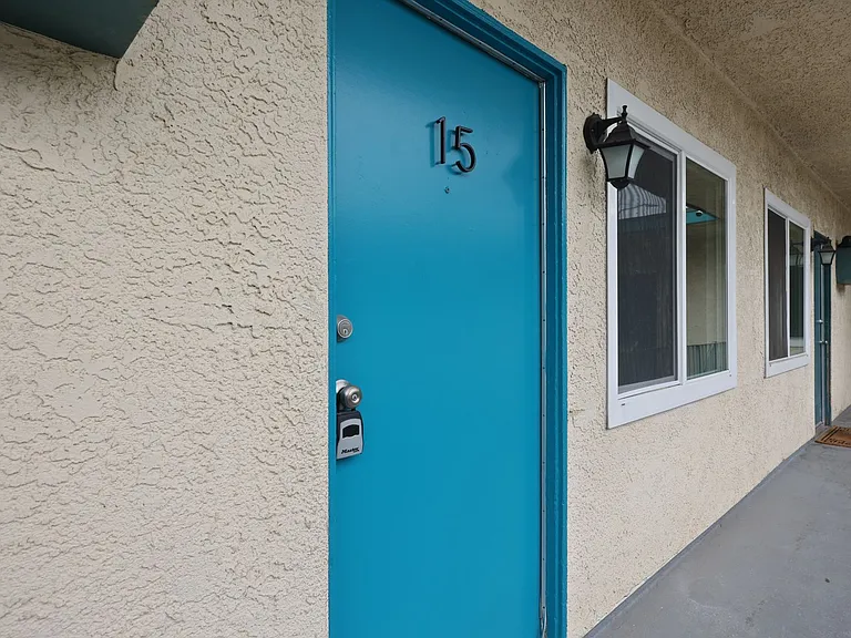 14700 Strathern St #15A — Photo 11