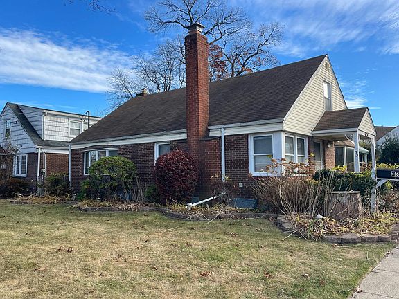 2nd image of 33 Ridgewood St