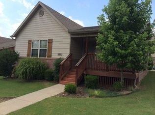2948 W Old Farmington Rd, Fayetteville, AR 72704
