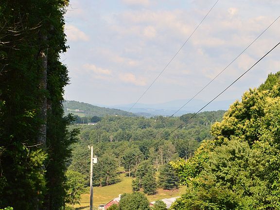 4th image of 99 Pine Mountain Dr