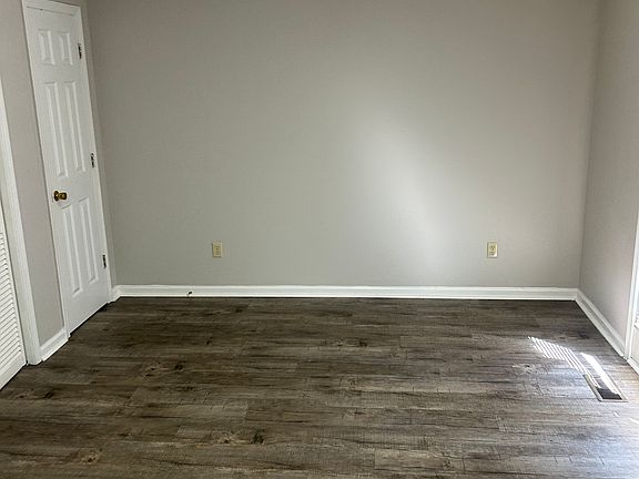 4th image of 602 E 12th St #1
