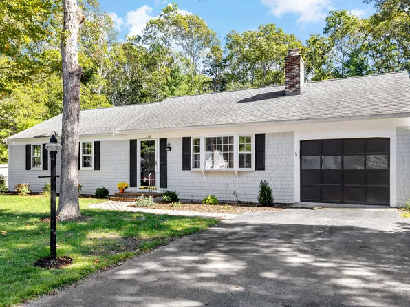 238 Monomoy Circle, Centerville, MA 02632