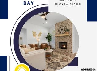 2822 N Grey Squirrel Dr, Fayetteville, AR 72704