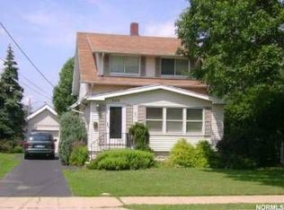 2412 Northview Rd, Rocky River, OH 44116