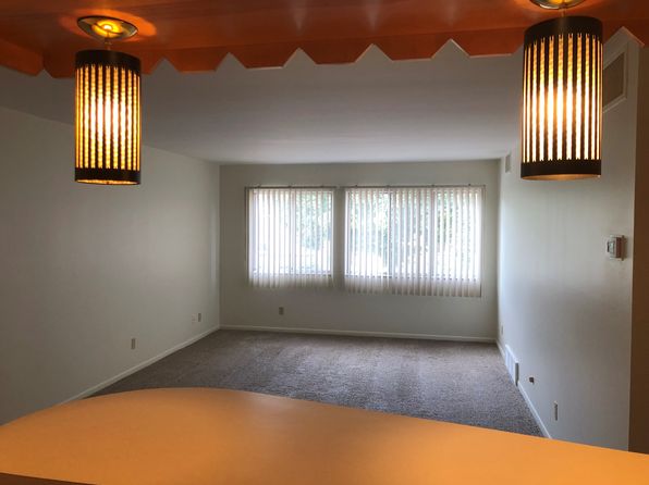 1100 Center Ave #206