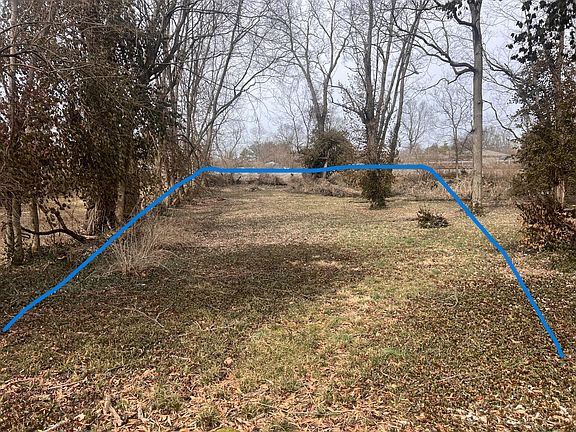 3rd image of 1745 Old Paris Rd