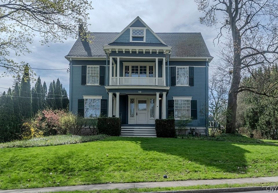 1st image of 10 Brattle Rd