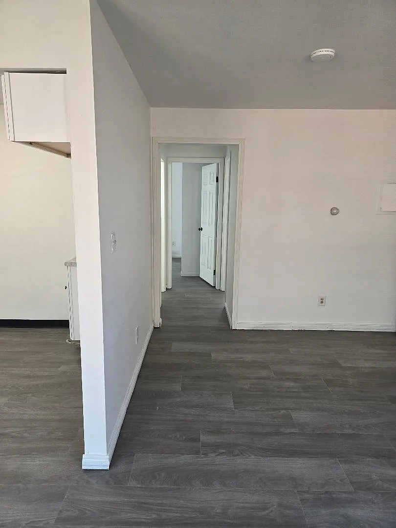 2 bed, 725 sqft, $975 — Photo 1