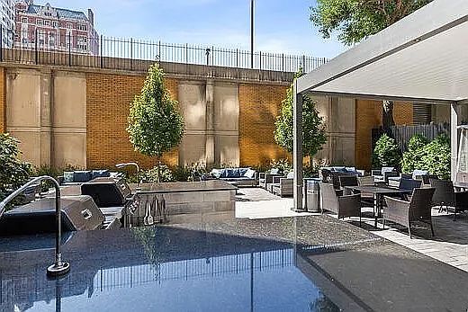 4th image of 3950 N Lake Shore Dr APT 223