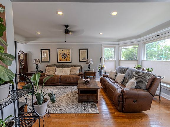 4th image of 5401 N Magnet Ave #1