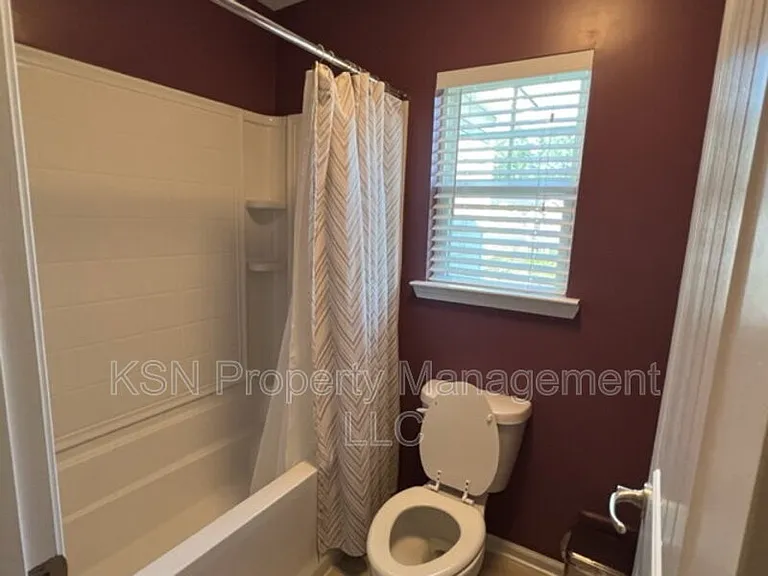 148 Tahoe Dr — Photo 43