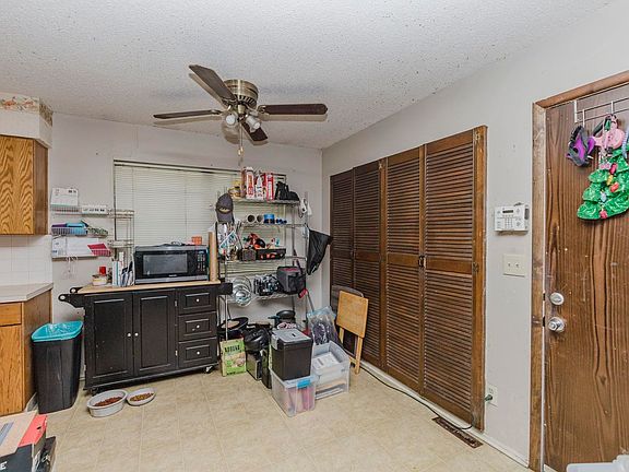 5th image of 4914 Looman St