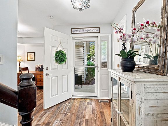 3rd image of 1463 Georgetown Dr #1463