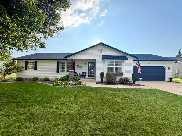 312 Randolph Dr, Centralia, IL 62801