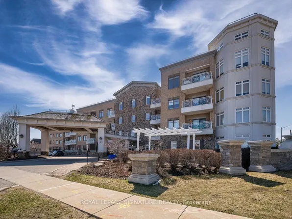 80 Burns Blvd Unit 327, King, ON L7B 0B3