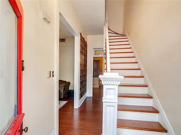 3rd image of 803 Burgundy St #803
