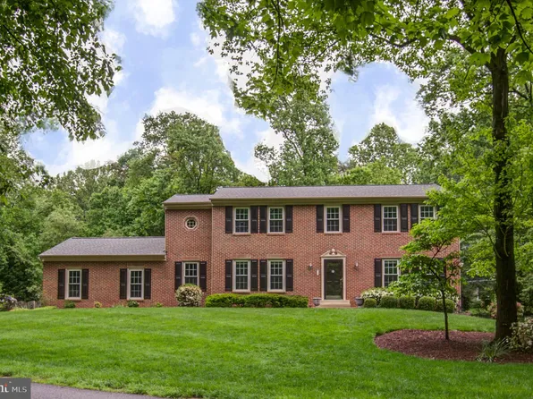 11704 Flemish Mill Ct, Oakton, VA 22124