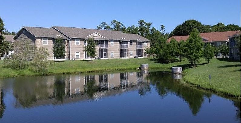 2nd image of 136 Reserve 204 Cir