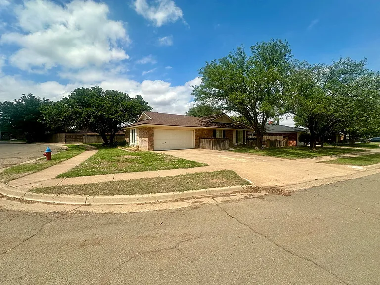 5812 Cornell St — Photo 4