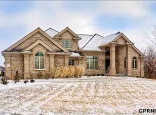 1651 S 186th Cir, Omaha, NE 68130