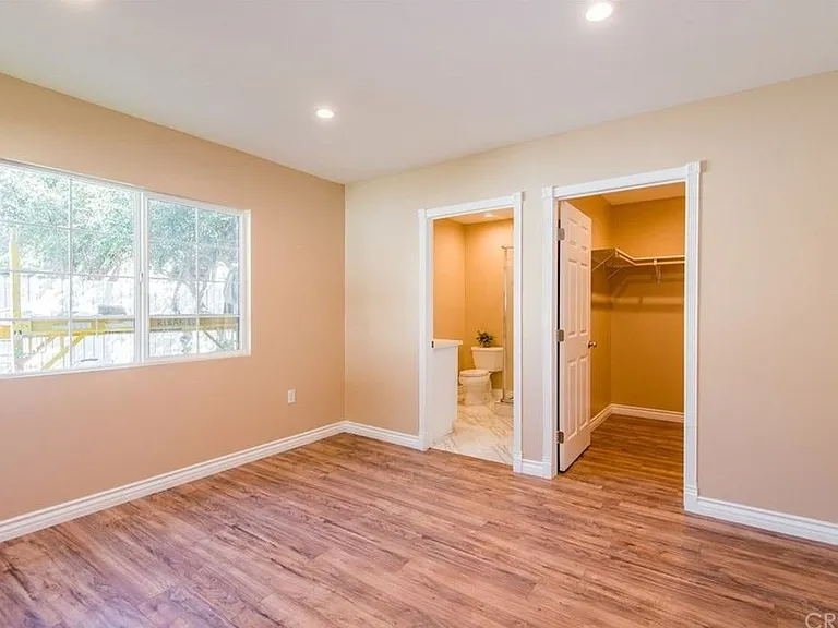15143 Covello St — Photo 11