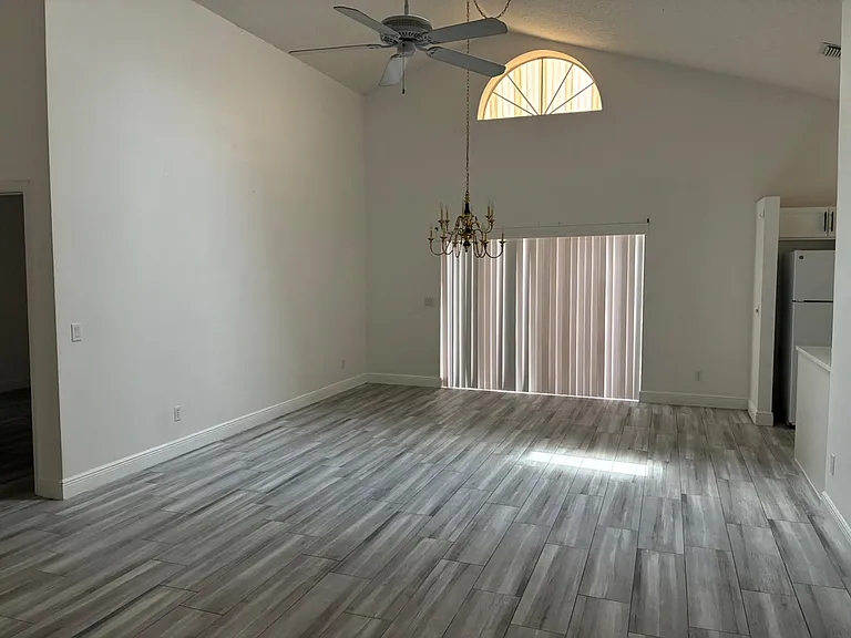 4309 SE Scotland Cay Way — Photo 9