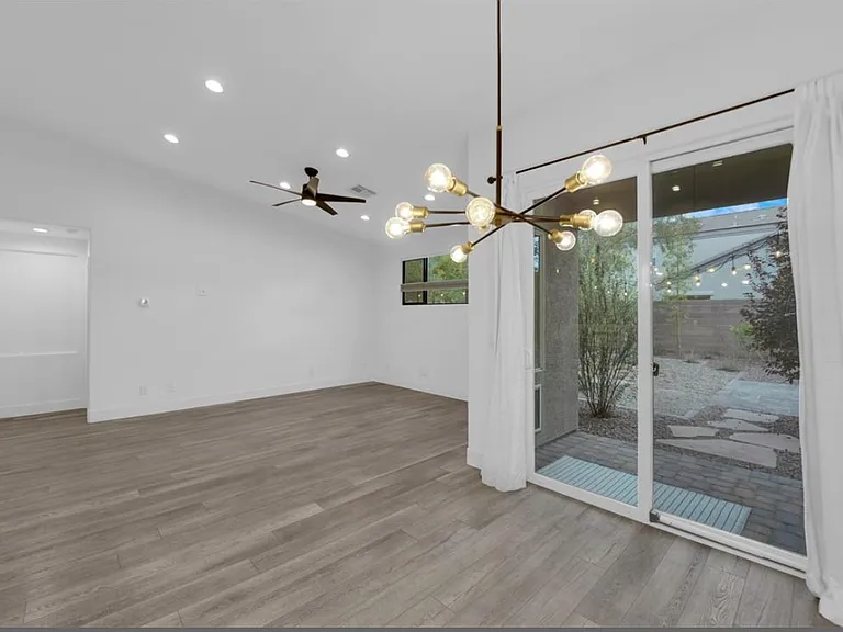 9929 Lago De Coco Ave — Photo 13
