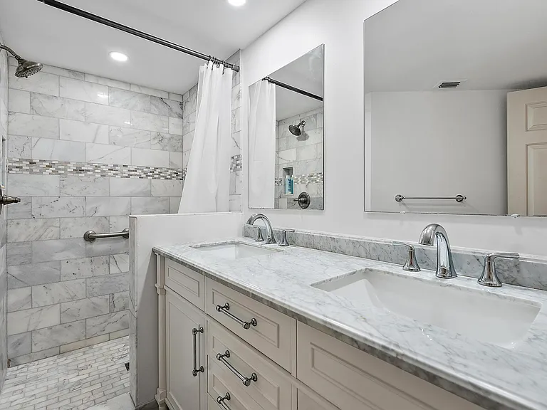 213 Seabreeze Cir — Photo 15