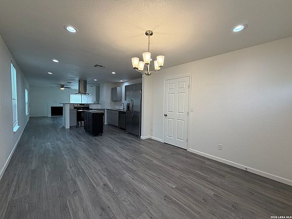 4th image of 9427 Valley Ridge