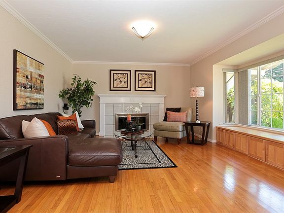 5th image of 1644 Milroy Pl
