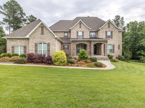223 Yale Cir, Bonaire, GA 31005