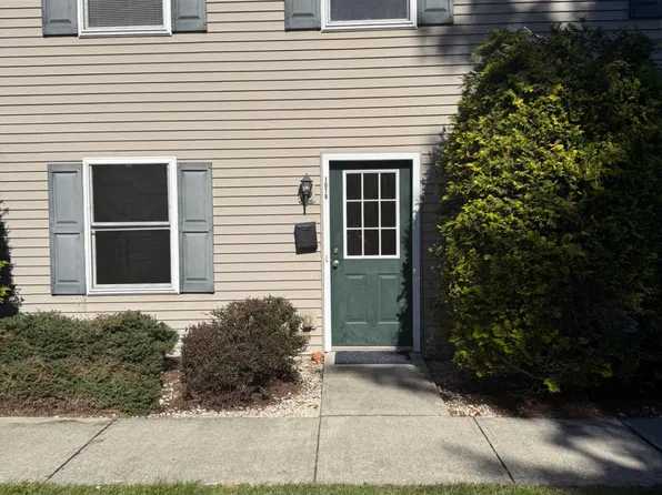 107 S Chestnut St APT B, Mechanicsburg, PA 17055