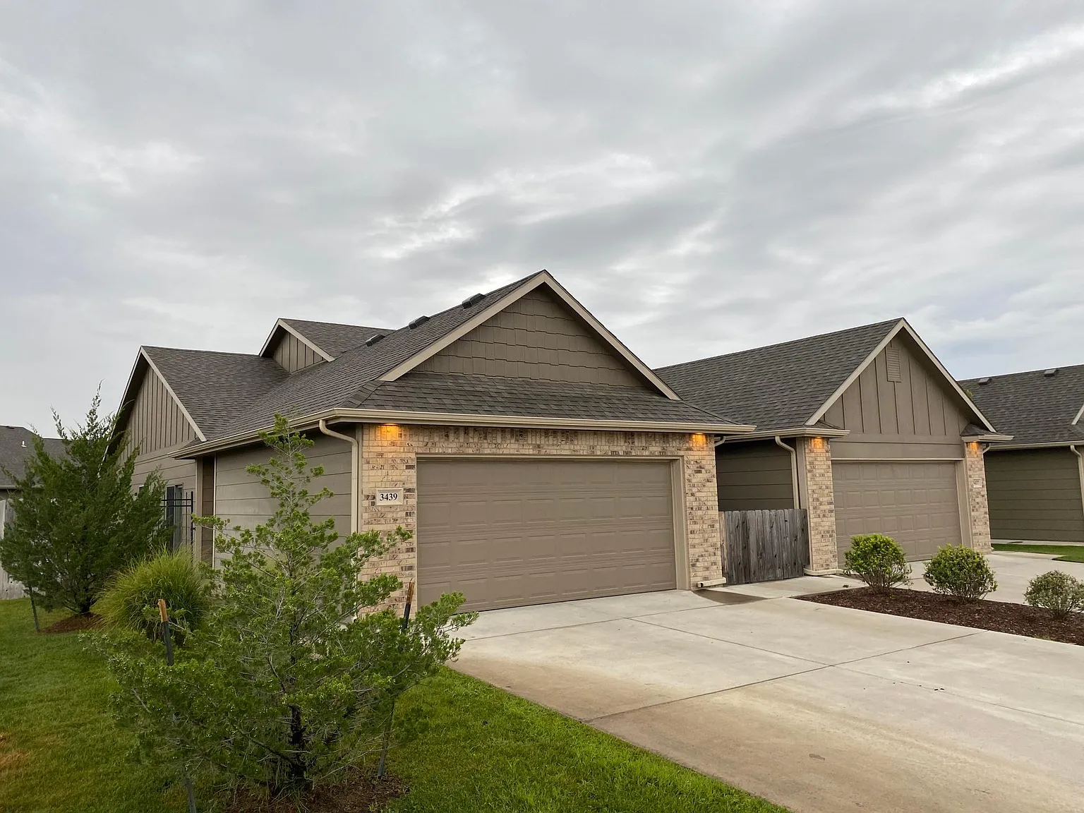 3 bed, 1100 sqft, $1,500 — Photo 2