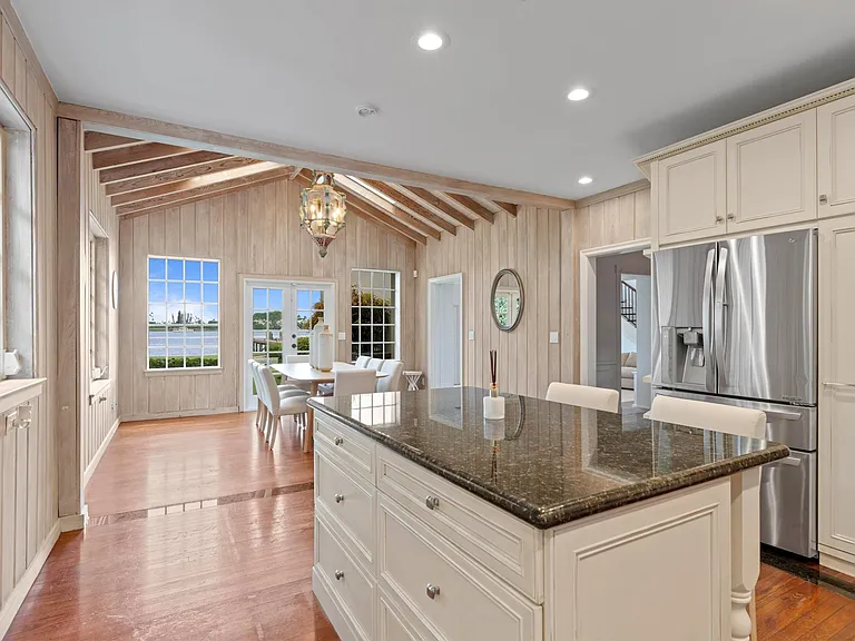 3304 N Flagler Dr — Photo 27
