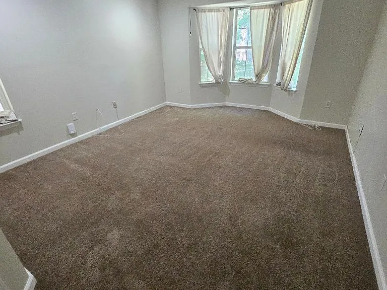 9811 Lake Pointe Ct #203 — Photo 38