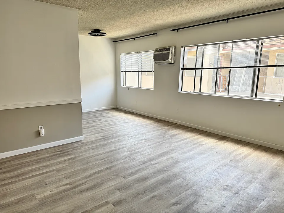 175 N Catalina Ave #3
