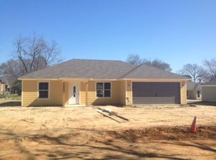 518 5th St, Chandler, TX 75758