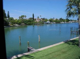 12000 Capri Cir S APT 27, Treasure Island, FL 33706