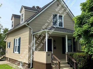 22 Ellwood St, Pontiac, MI 48342