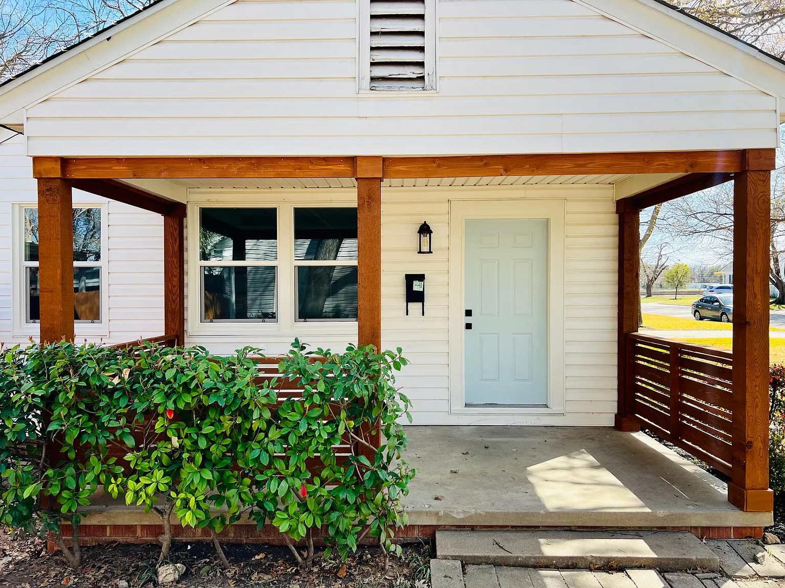 2509 Littlepage St — Photo 1