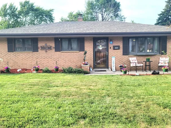 1418 West Klein AVENUE, Milwaukee, WI 53221