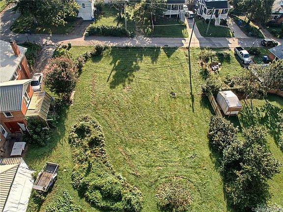 2nd image of 65 Lincoln Ave